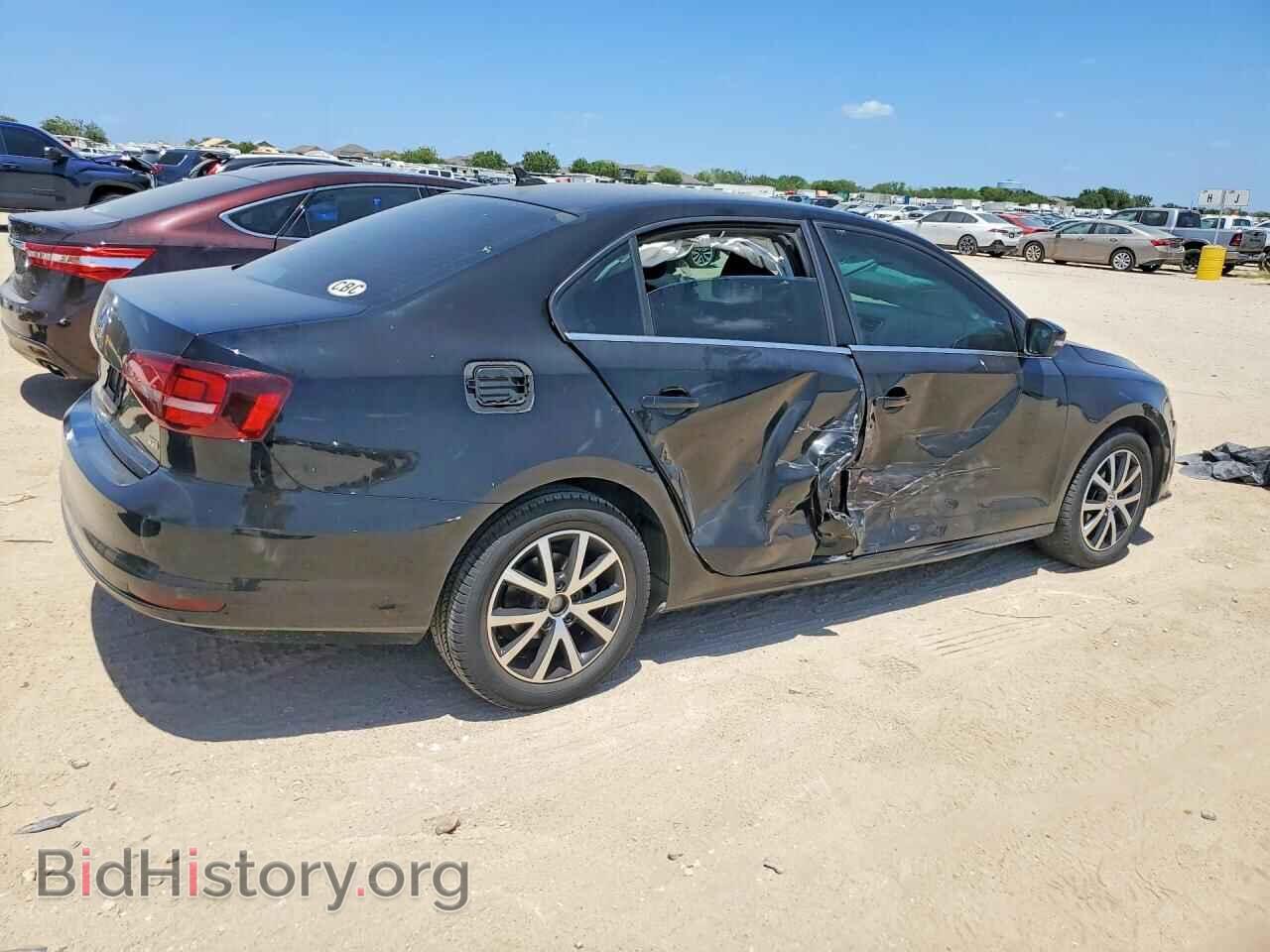 2017 VOLKSWAGEN JETTA - VIN: 3VWB67AJ2HM236209 - Photo 3