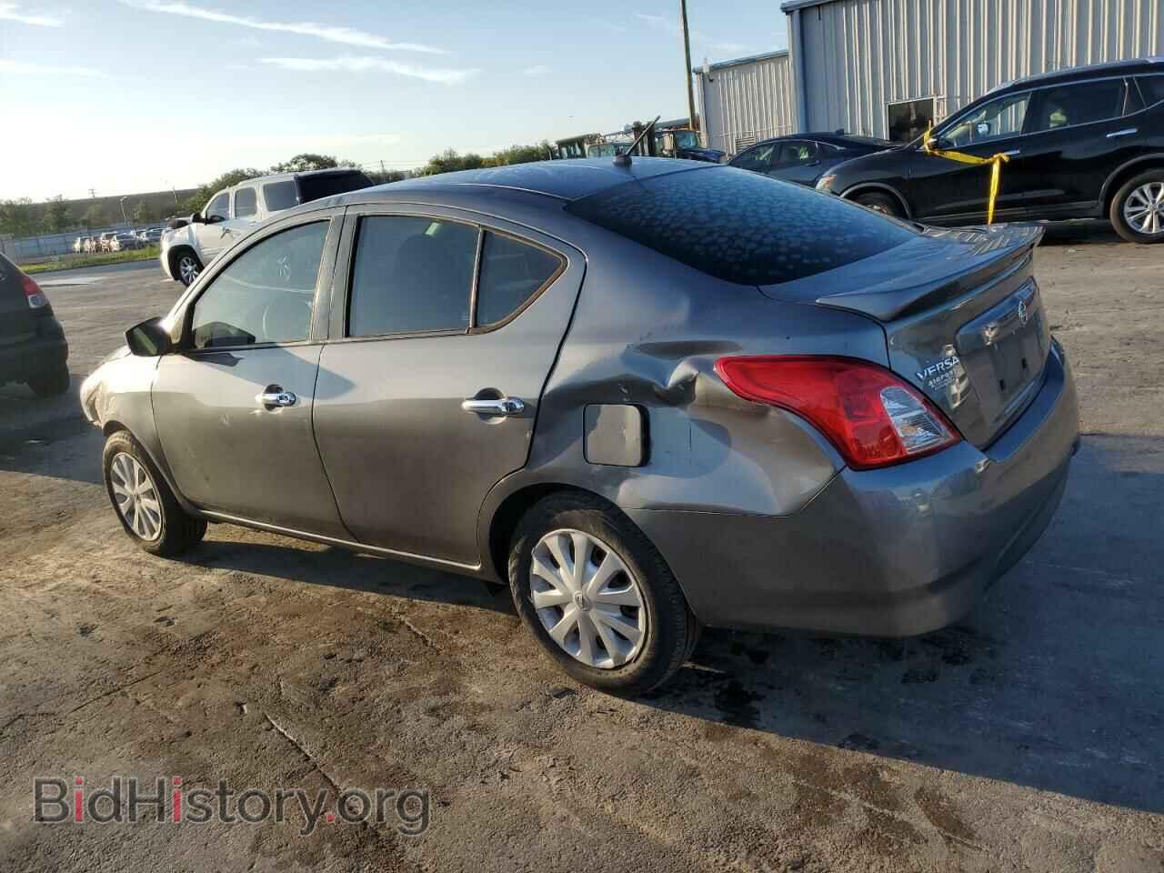 2018 NISSAN VERSA - VIN: 3N1CN7AP5JL857800 - Фото 2