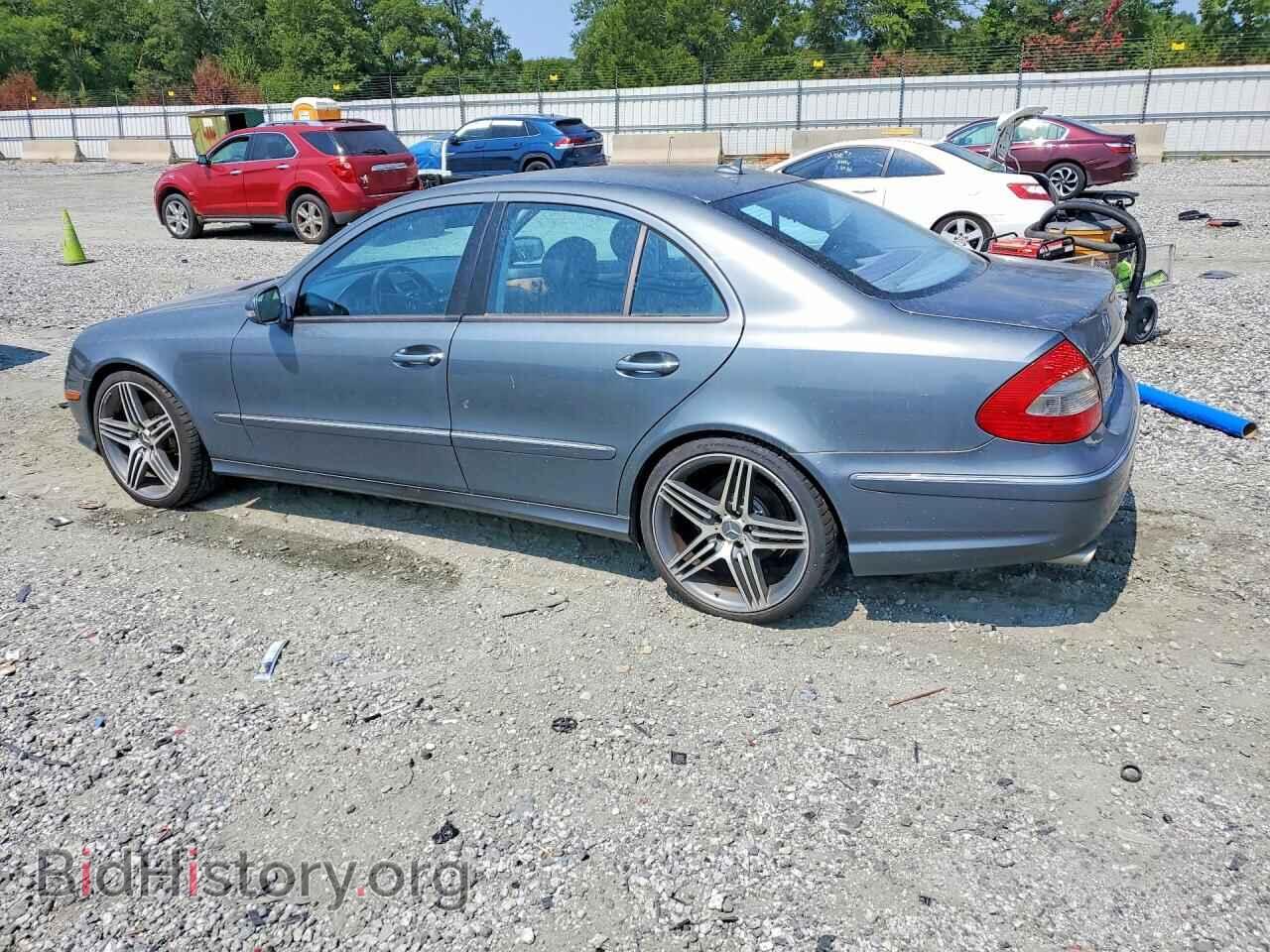 2009 MERCEDES-BENZ E-CLASS - VIN: WDBUF56X49B360826 - Фото 2