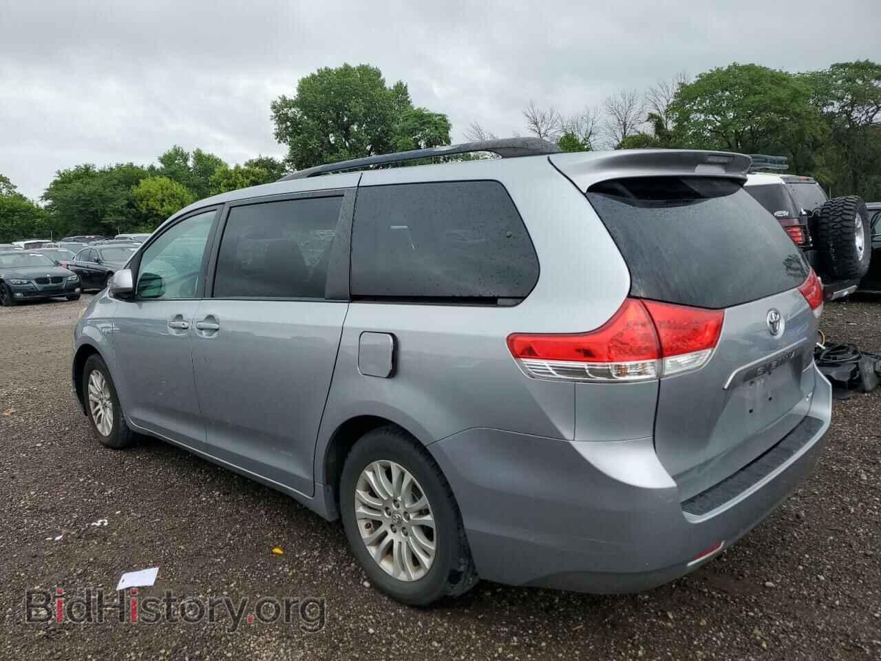2011 TOYOTA All Models - VIN: 5TDYK3DC7BS157088 - Фото 2