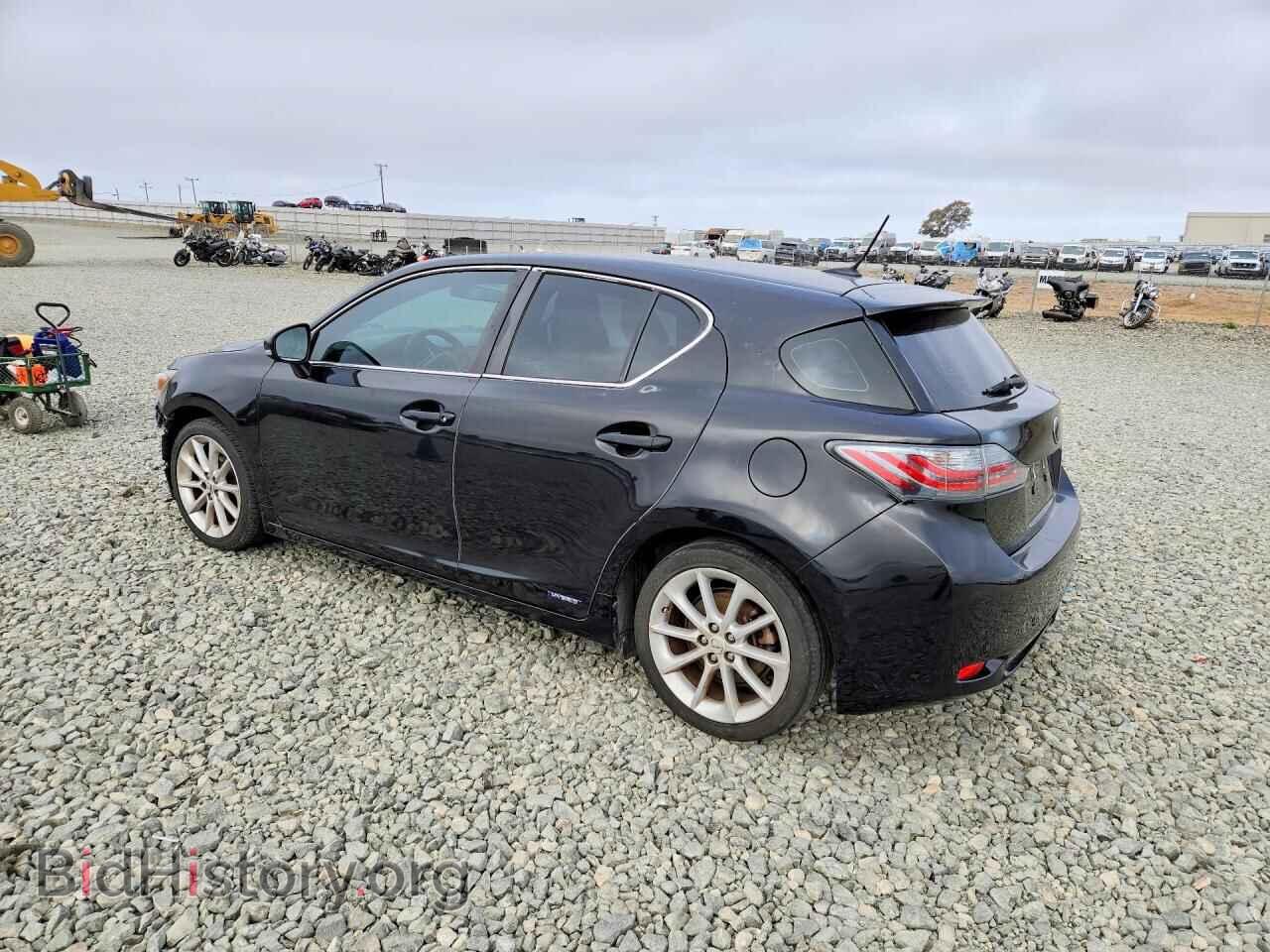 2011 LEXUS CT 200 - VIN: JTHKD5BH2B2005574 - Photo 2