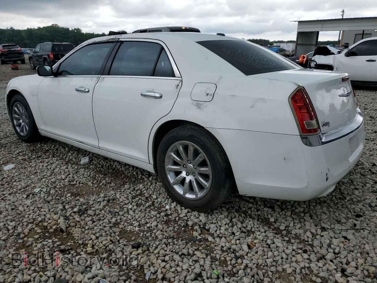 2011 CHRYSLER 300 - VIN: 2C3CA5CG0BH549488 - Фото 2