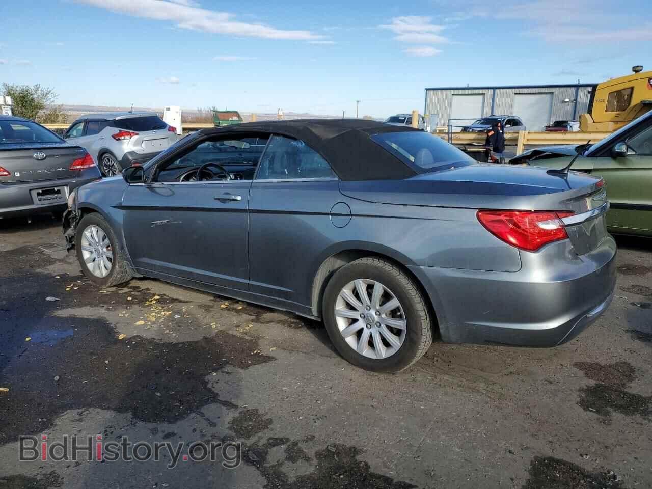 2012 CHRYSLER 200 - VIN: 1C3BCBEB2CN218362 - Фото 2