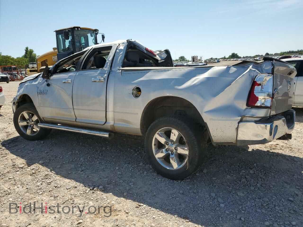 2017 RAM 1500 - VIN: 1C6RR7GG3HS788675 - Photo 2