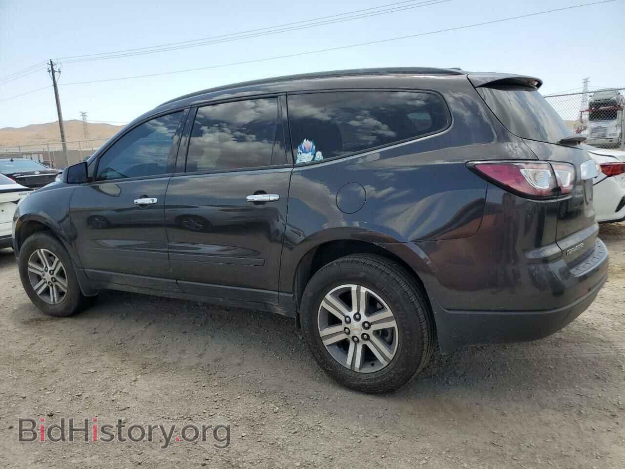 2017 CHEVROLET TRAVERSE - VIN: 1GNKRFKD6HJ305064 - Фото 2