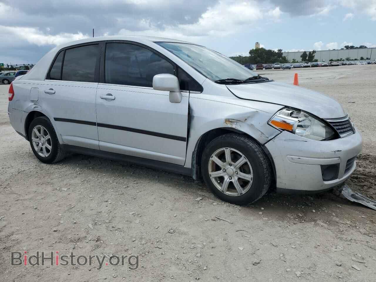 2008 NISSAN VERSA - VIN: 3N1BC11E58L392832 - Фото 4