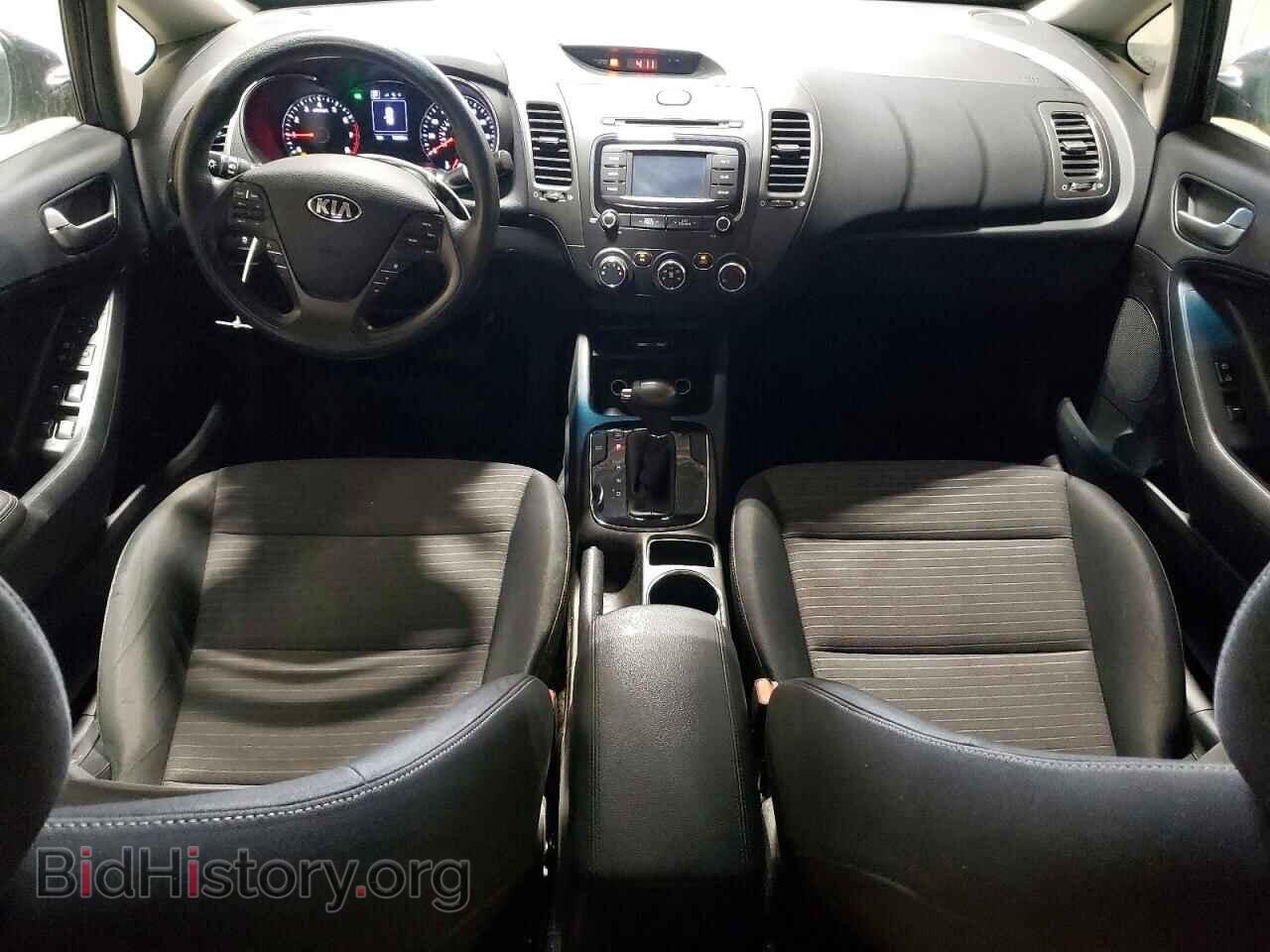 2017 KIA FORTE - VIN: 3KPFL4A78HE120751 - Photo 8