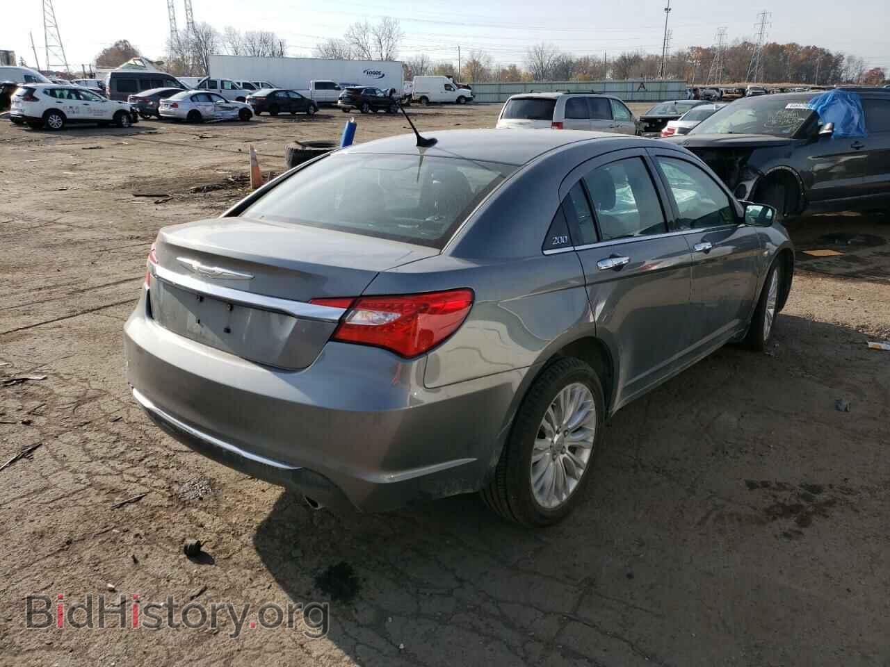 2011 CHRYSLER 200 - VIN: 1C3BC2FG1BN603596 - Photo 4