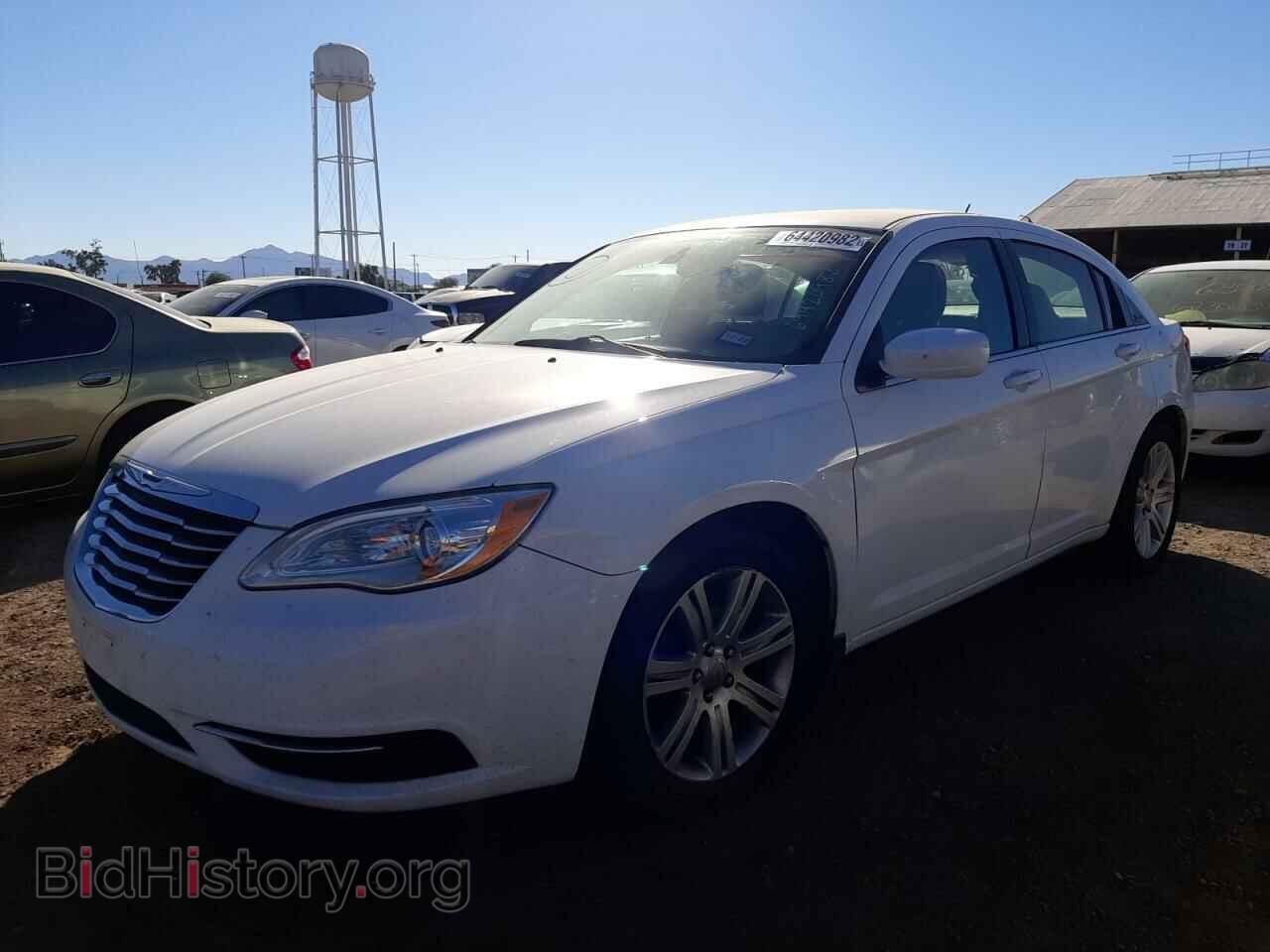 2012 CHRYSLER 200 - VIN: 1C3CCBBG9CN139792 - Фото 2