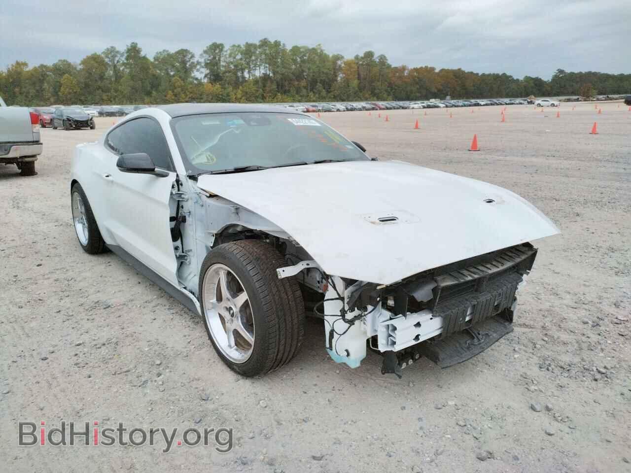 Photo 1FA6P8CF7M5121949 - FORD MUSTANG 2021