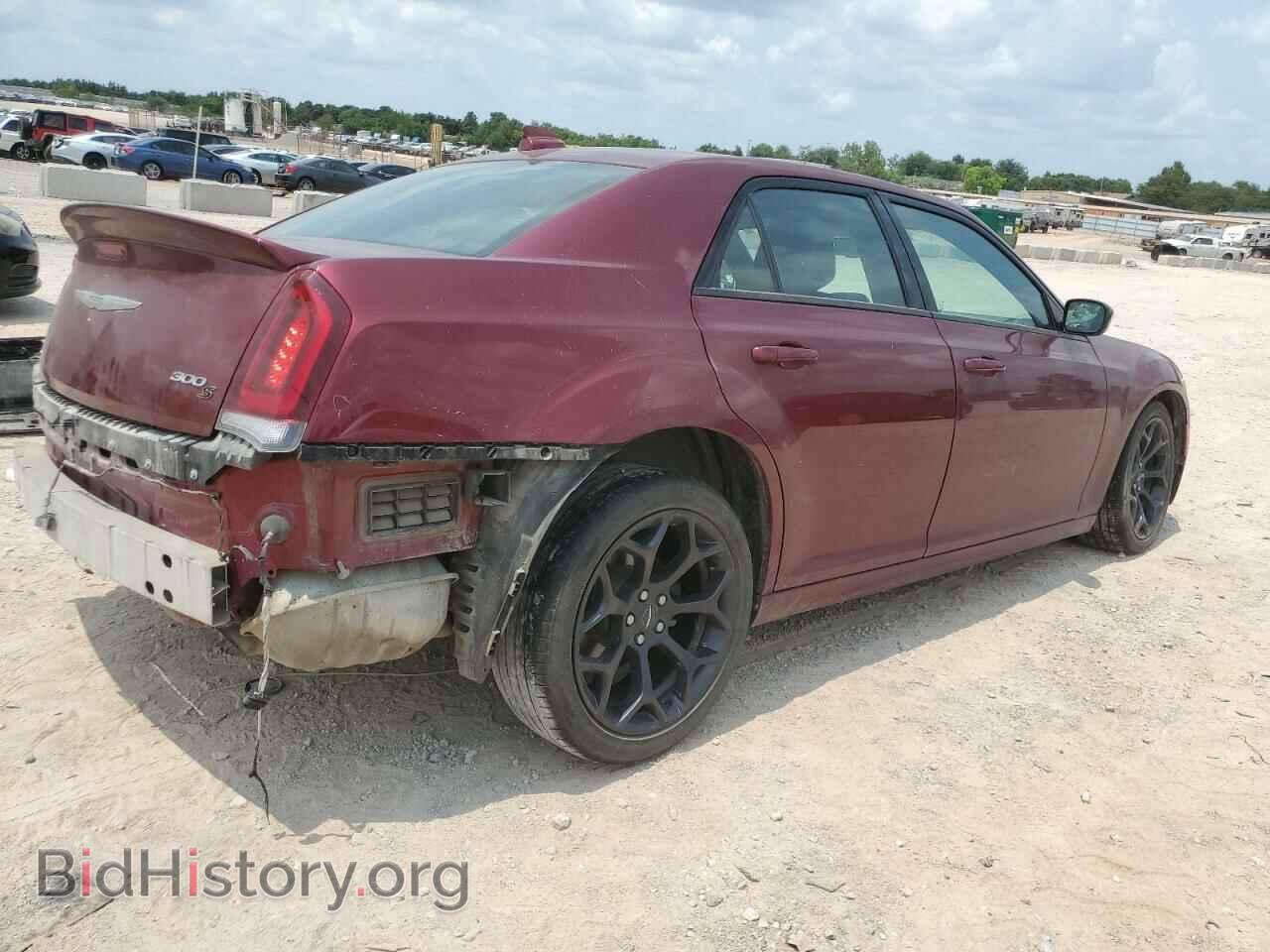 2019 CHRYSLER 300 - VIN: 2C3CCABG0KH517211 - Фото 3