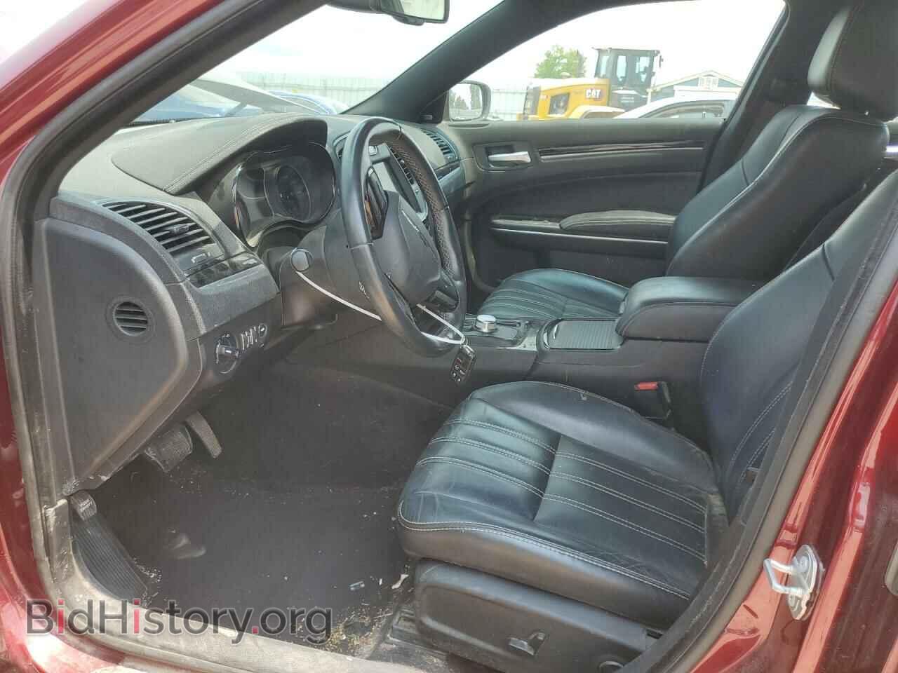 2019 CHRYSLER 300 - VIN: 2C3CCABG0KH517211 - Фото 7