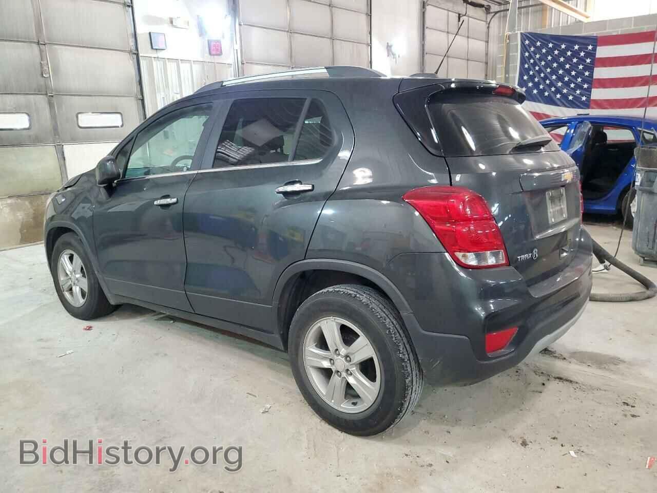 2017 CHEVROLET TRAX - VIN: 3GNCJLSB6HL286548 - Фото 2