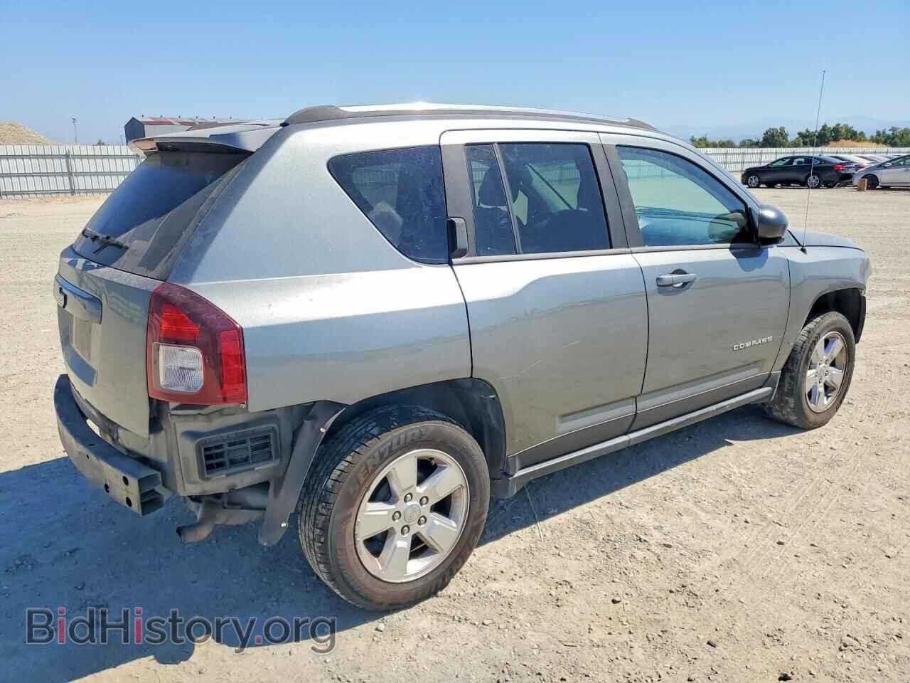 2014 JEEP COMPASS - VIN: 1C4NJCBA1ED552052 - Photo 3
