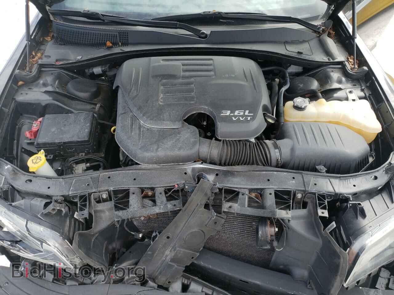 2019 CHRYSLER 300 - VIN: 2C3CCABG8KH569301 - Фото 7