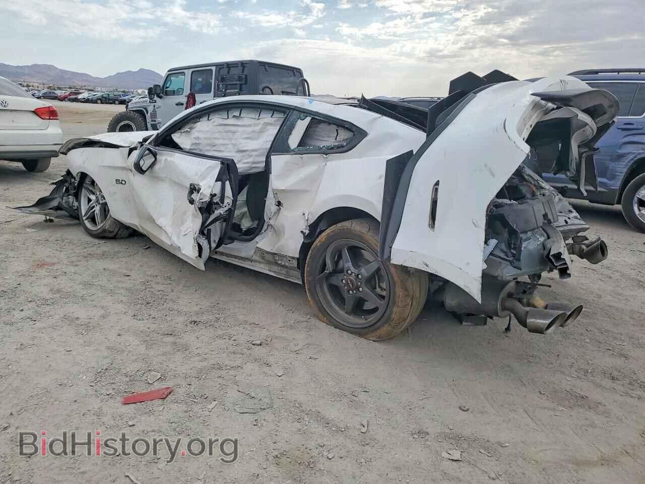 2018 FORD MUSTANG - VIN: 1FA6P8CF3J5185045 - Photo 2