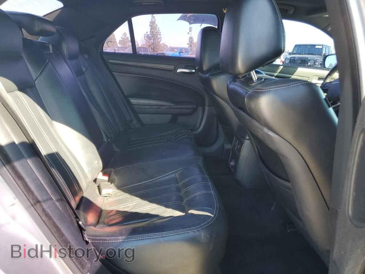 2014 CHRYSLER 300 - VIN: 2C3CCABG5EH200335 - Фото 10