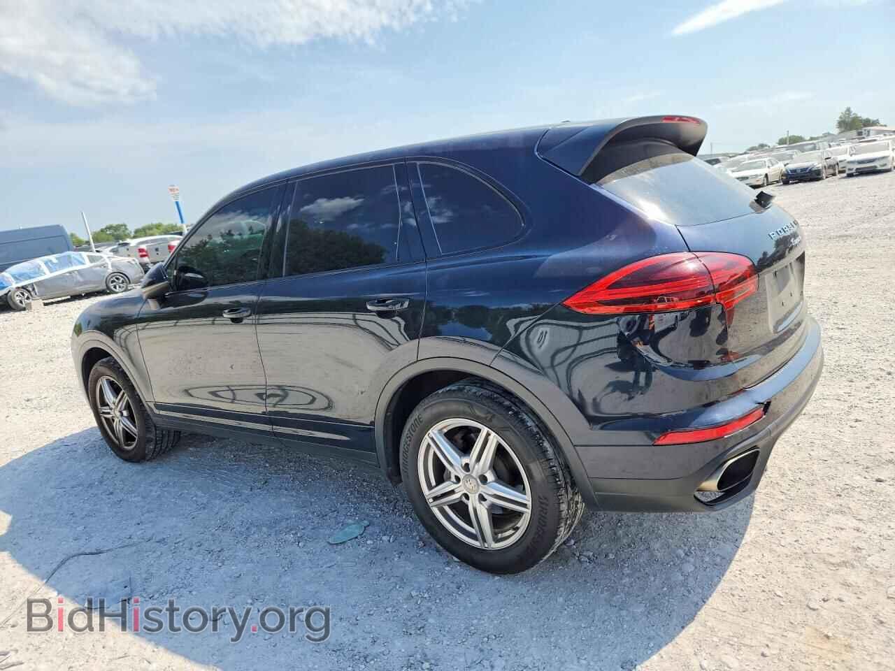 2016 PORSCHE CAYENNE - VIN: WP1AA2A21GLA06667 - Photo 2