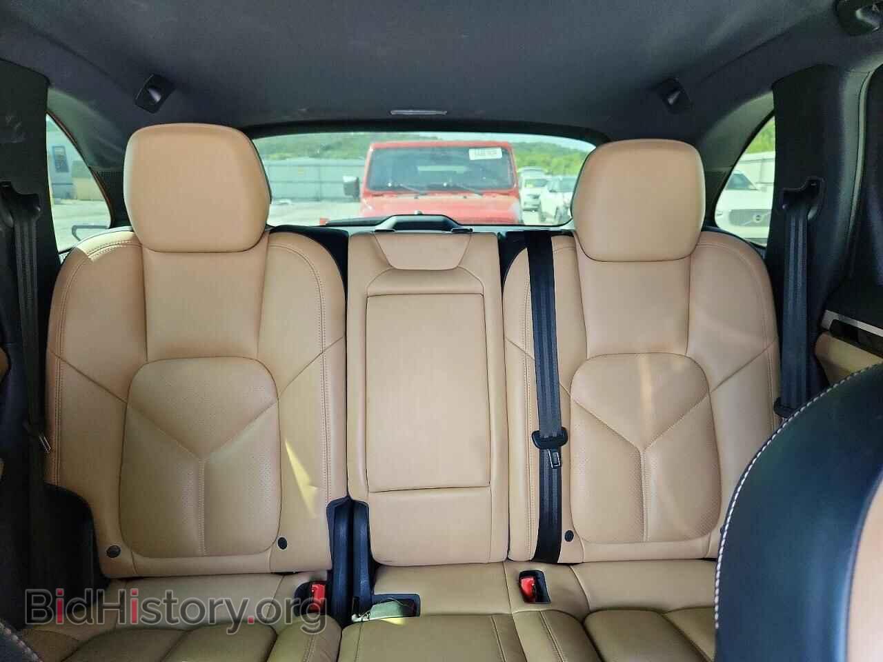 2016 PORSCHE CAYENNE - VIN: WP1AA2A21GLA06667 - Photo 10
