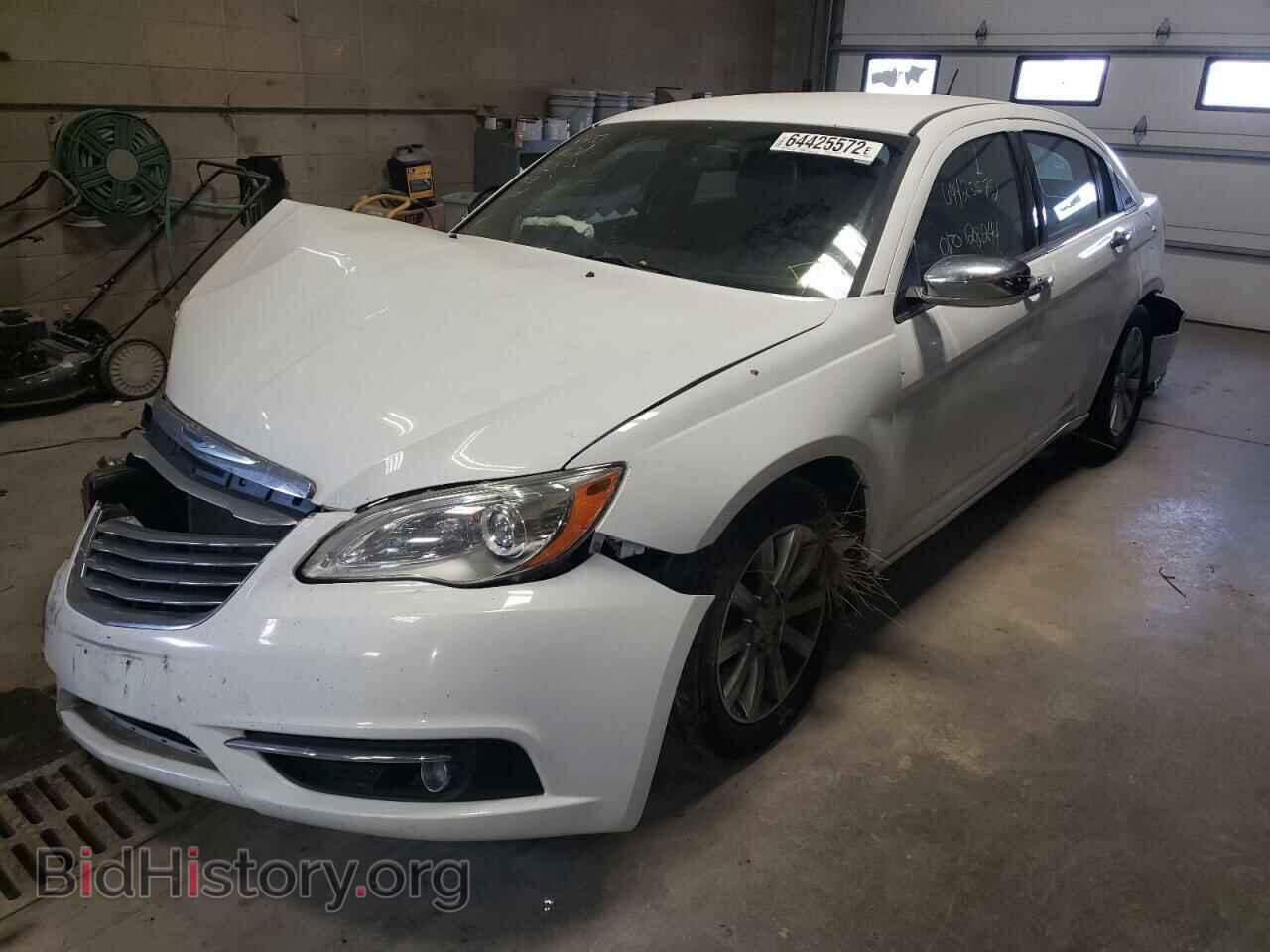 2013 CHRYSLER 200 - VIN: 1C3CCBCG6DN508141 - Фото 2