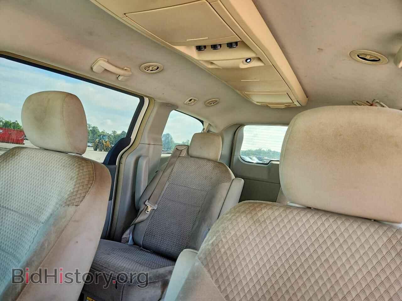 2008 CHRYSLER MINIVAN - VIN: 2A8HR54P68R713718 - Фото 10