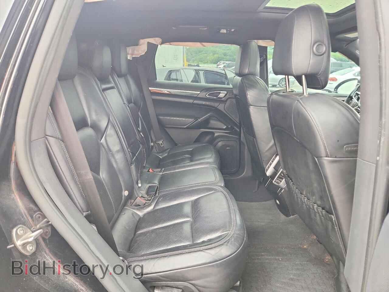 2016 PORSCHE CAYENNE - VIN: WP1AA2A21GLA10962 - Photo 11
