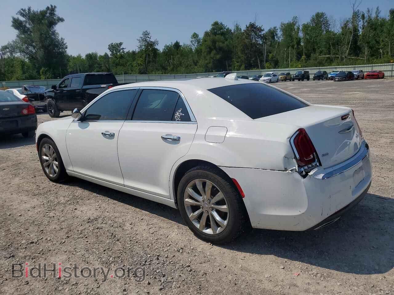 2019 CHRYSLER 300 - VIN: 2C3CCAKGXKH722731 - Photo 2