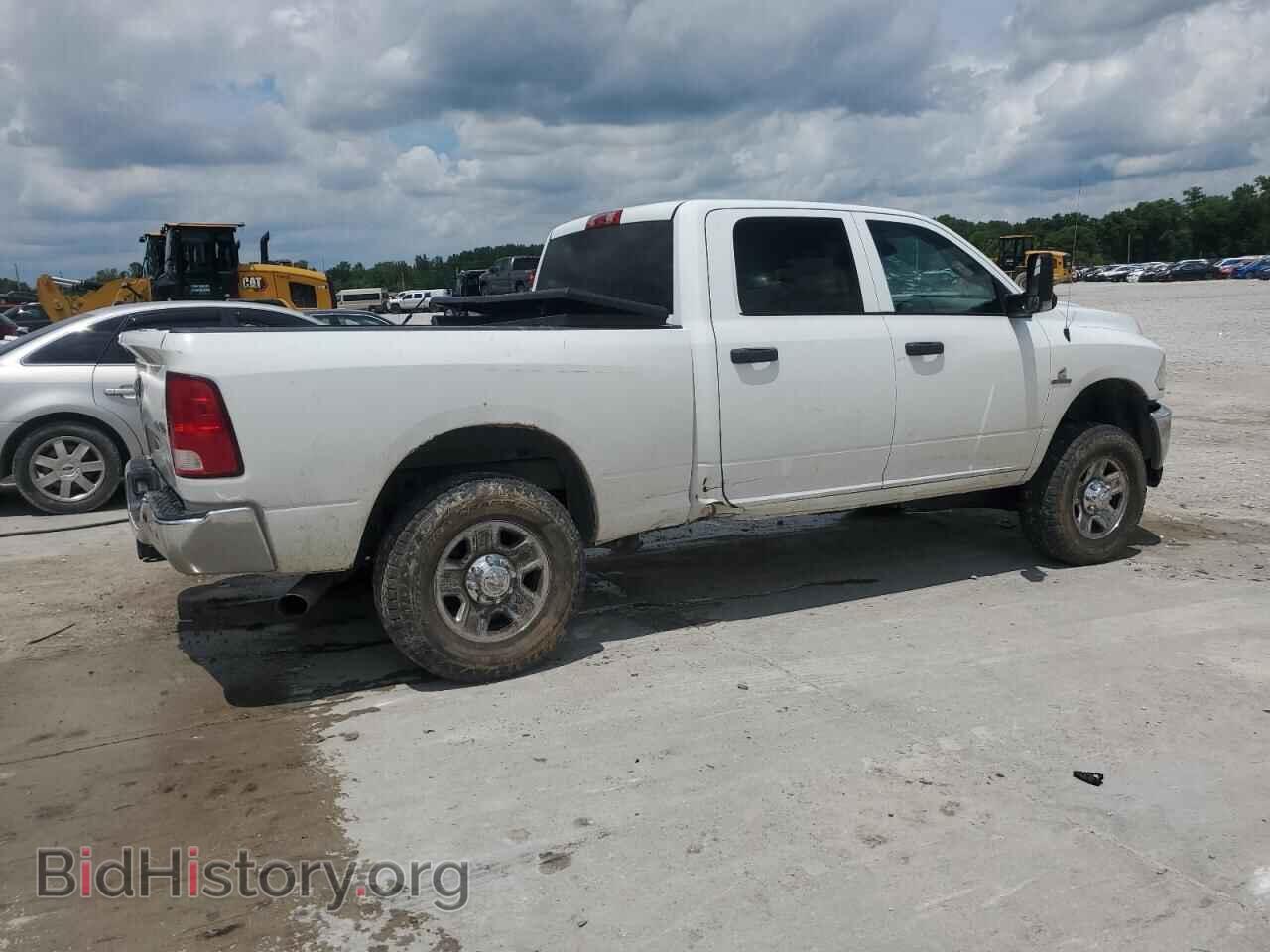 2017 RAM All Models - VIN: 3C6UR5CL7HG752724 - Photo 3