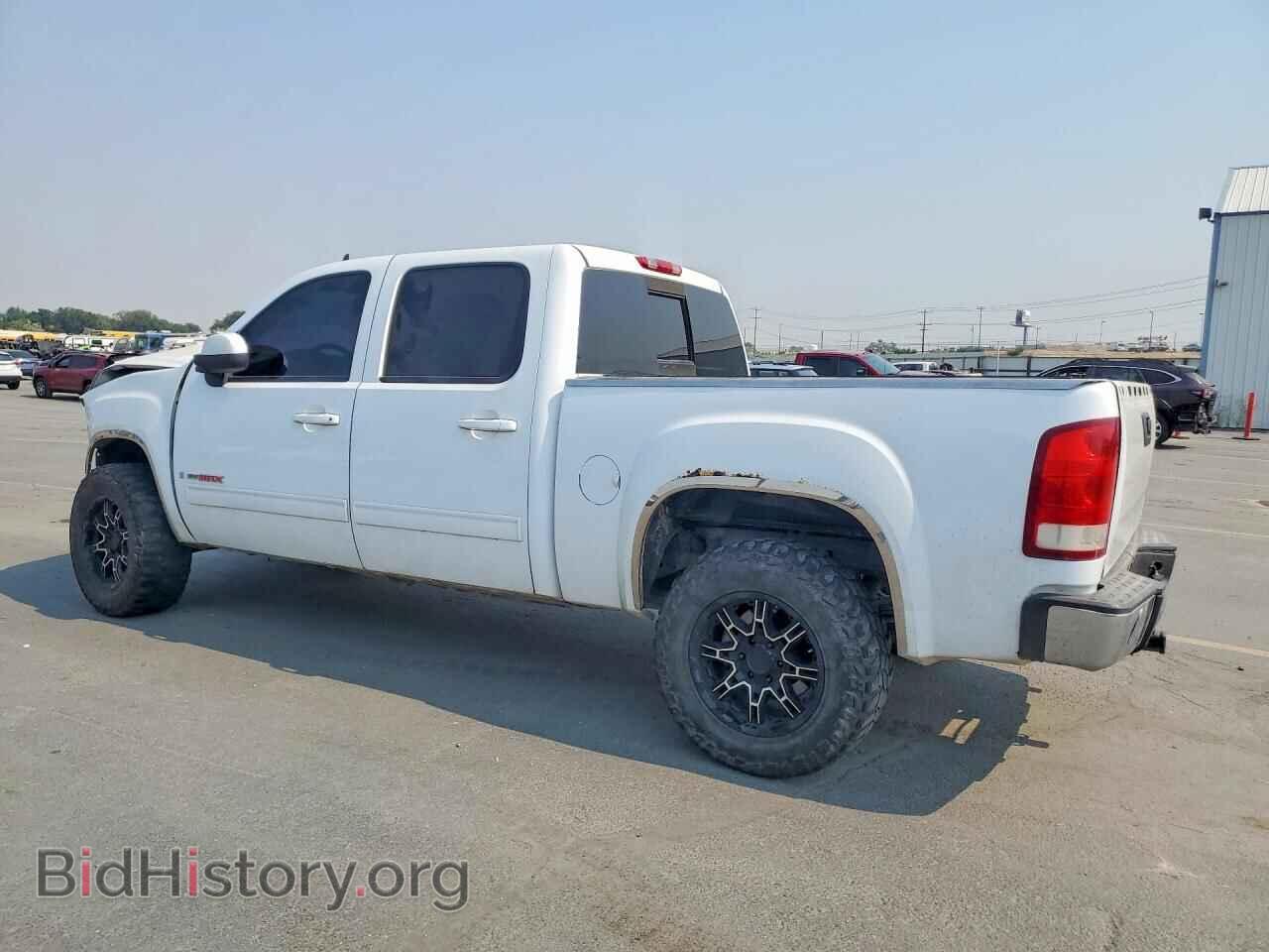 2008 GMC SIERRA - VIN: 2GTFK13Y881274249 - Photo 2