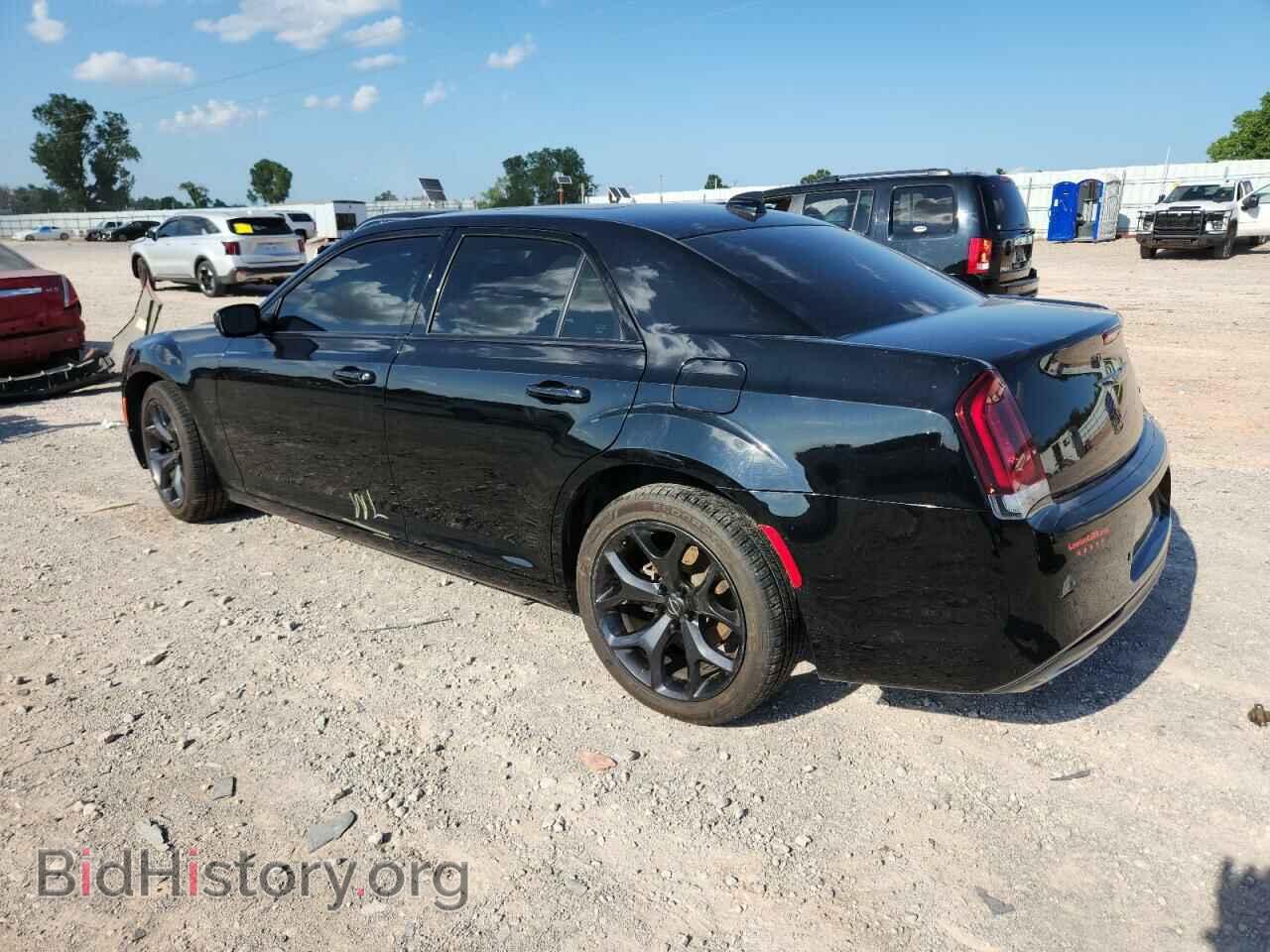 2023 CHRYSLER 300 - VIN: 2C3CCABG8PH524351 - Photo 2