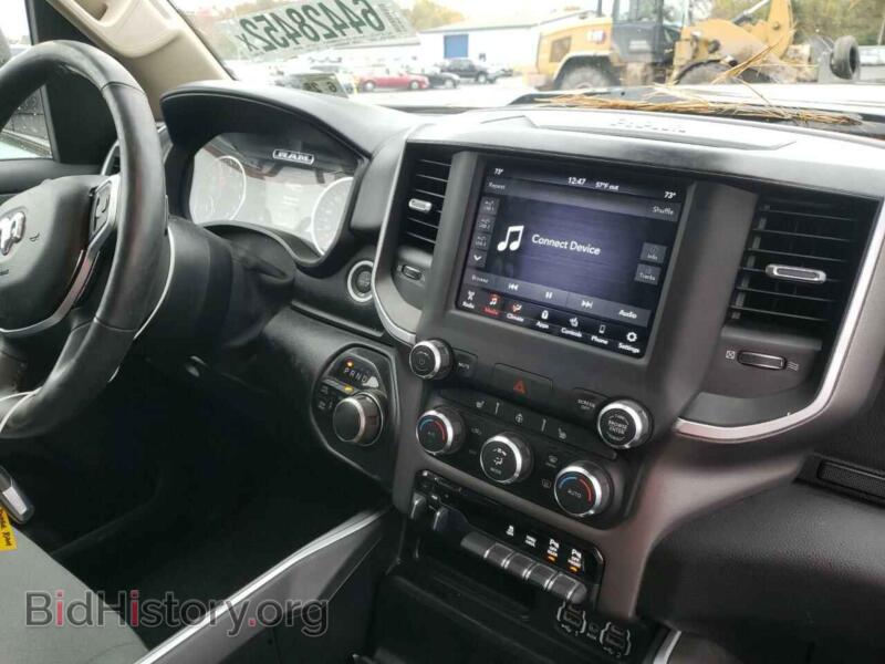 2020 RAM 1500 (VIN 1C6SRFMT8LN242734) — фото 9 из 10