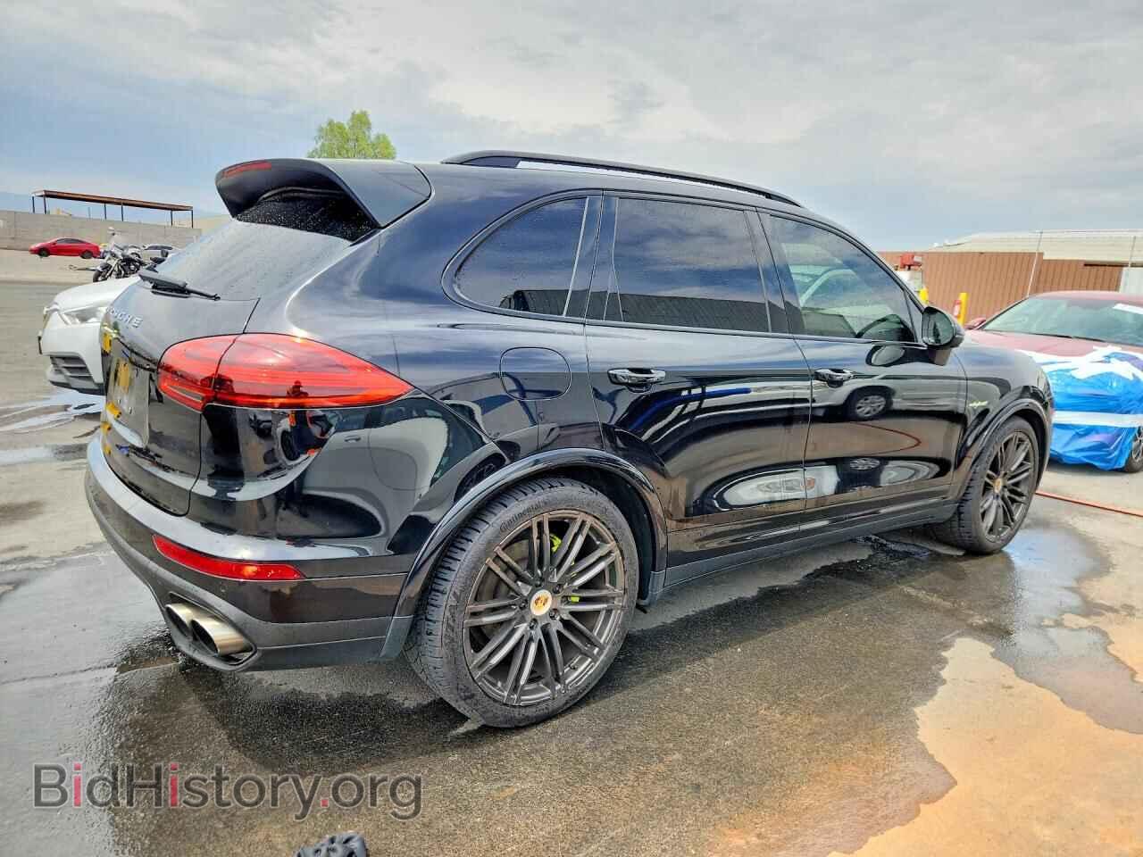2017 PORSCHE CAYENNE - VIN: WP1AE2A20HLA70625 - Photo 3