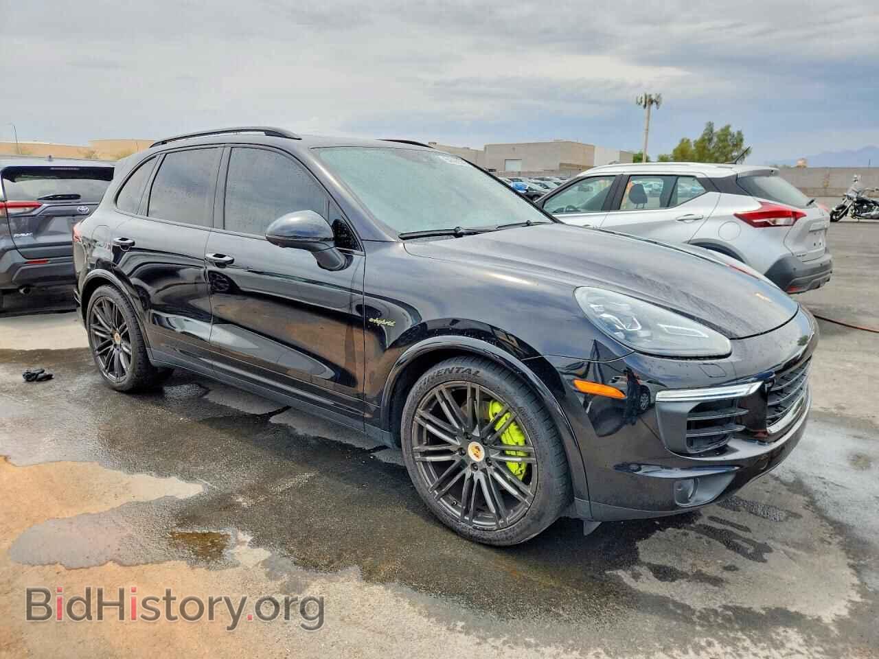 2017 PORSCHE CAYENNE - VIN: WP1AE2A20HLA70625 - Photo 4