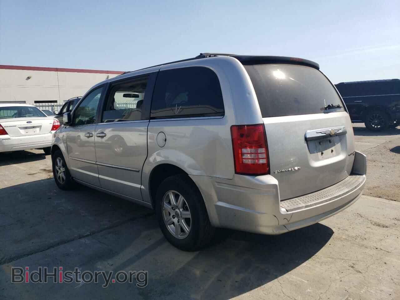 2010 CHRYSLER MINIVAN - VIN: 2A4RR5D15AR221852 - Фото 2