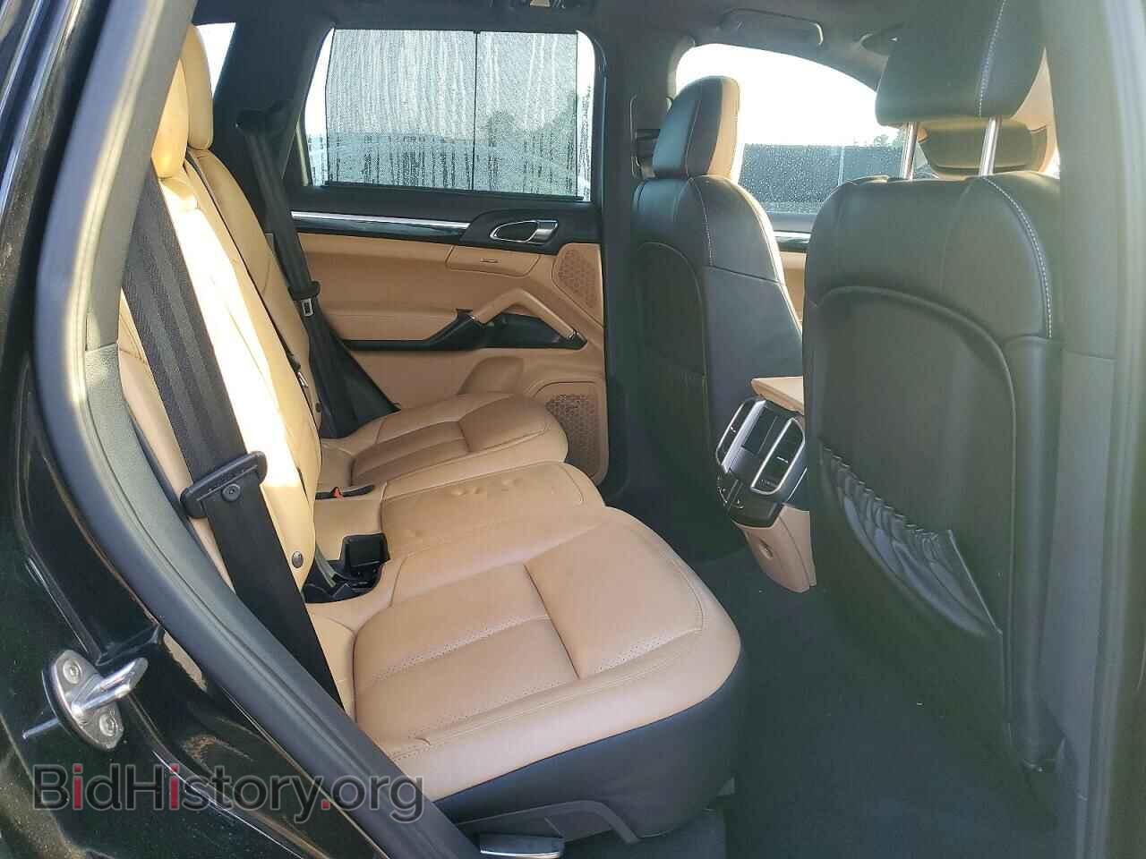 2016 PORSCHE CAYENNE - VIN: WP1AE2A24GLA16551 - Photo 11