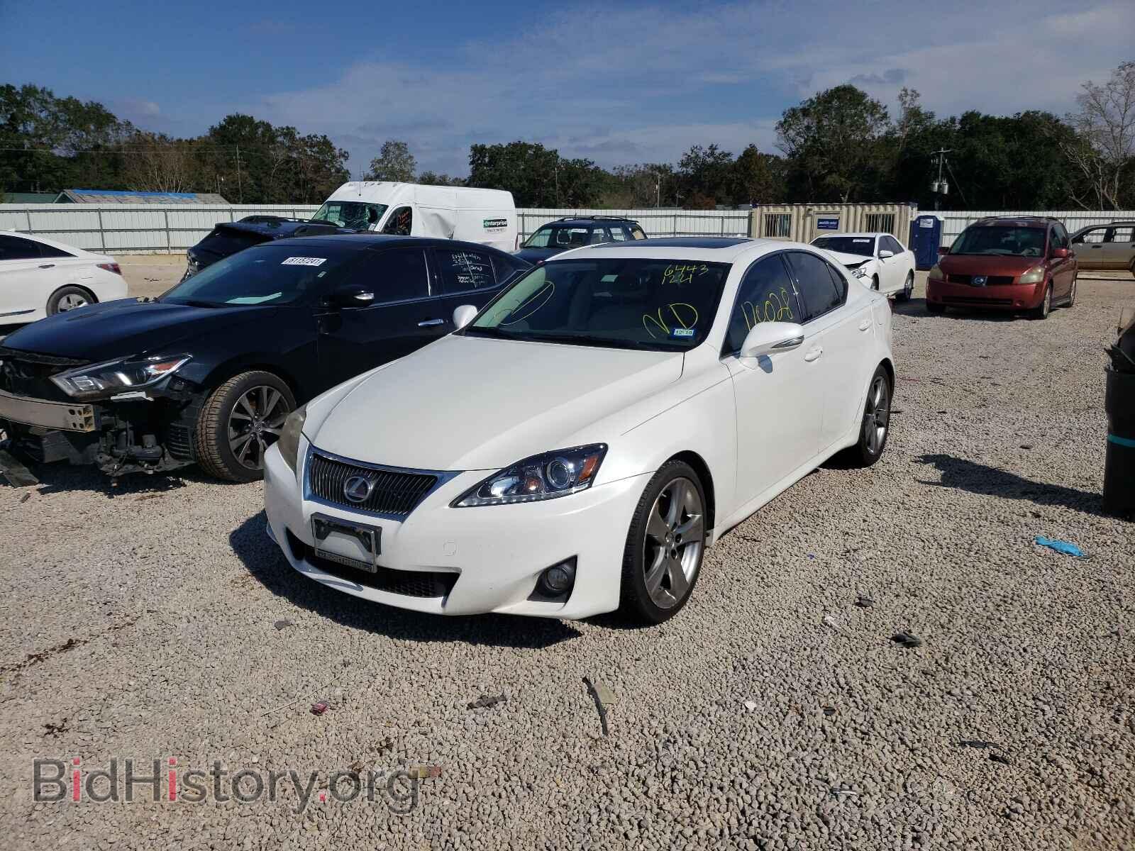 2011 LEXUS IS - VIN: JTHBF5C23B5137164 - Фото 2