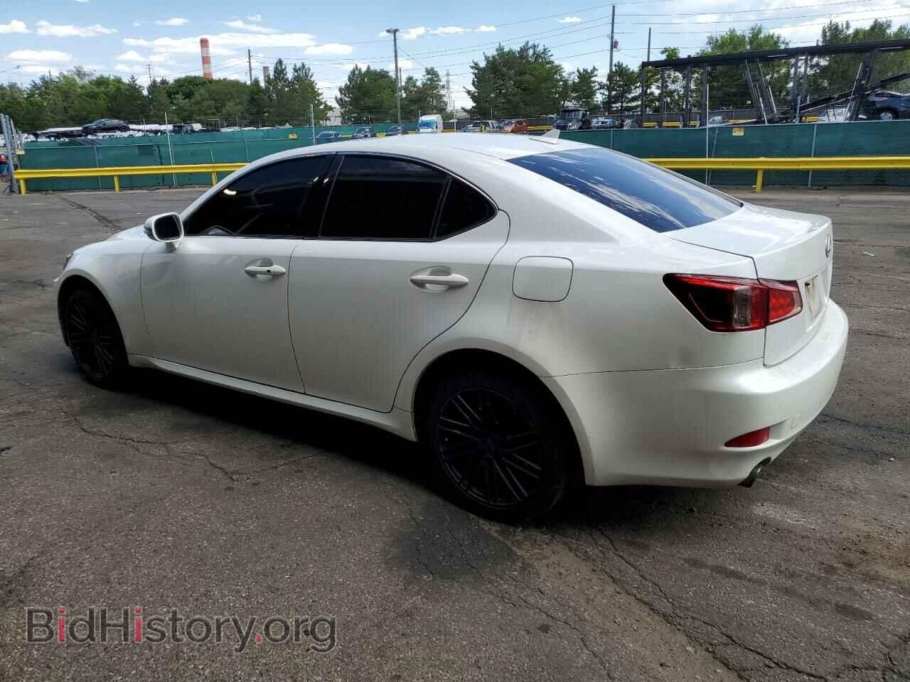 2011 LEXUS IS - VIN: JTHCF5C20B5051458 - Photo 2