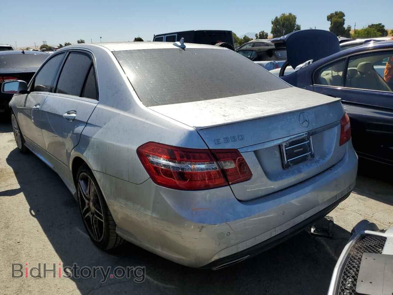 2011 MERCEDES-BENZ E-CLASS - VIN: WDDHF5GB8BA506121 - Фото 2