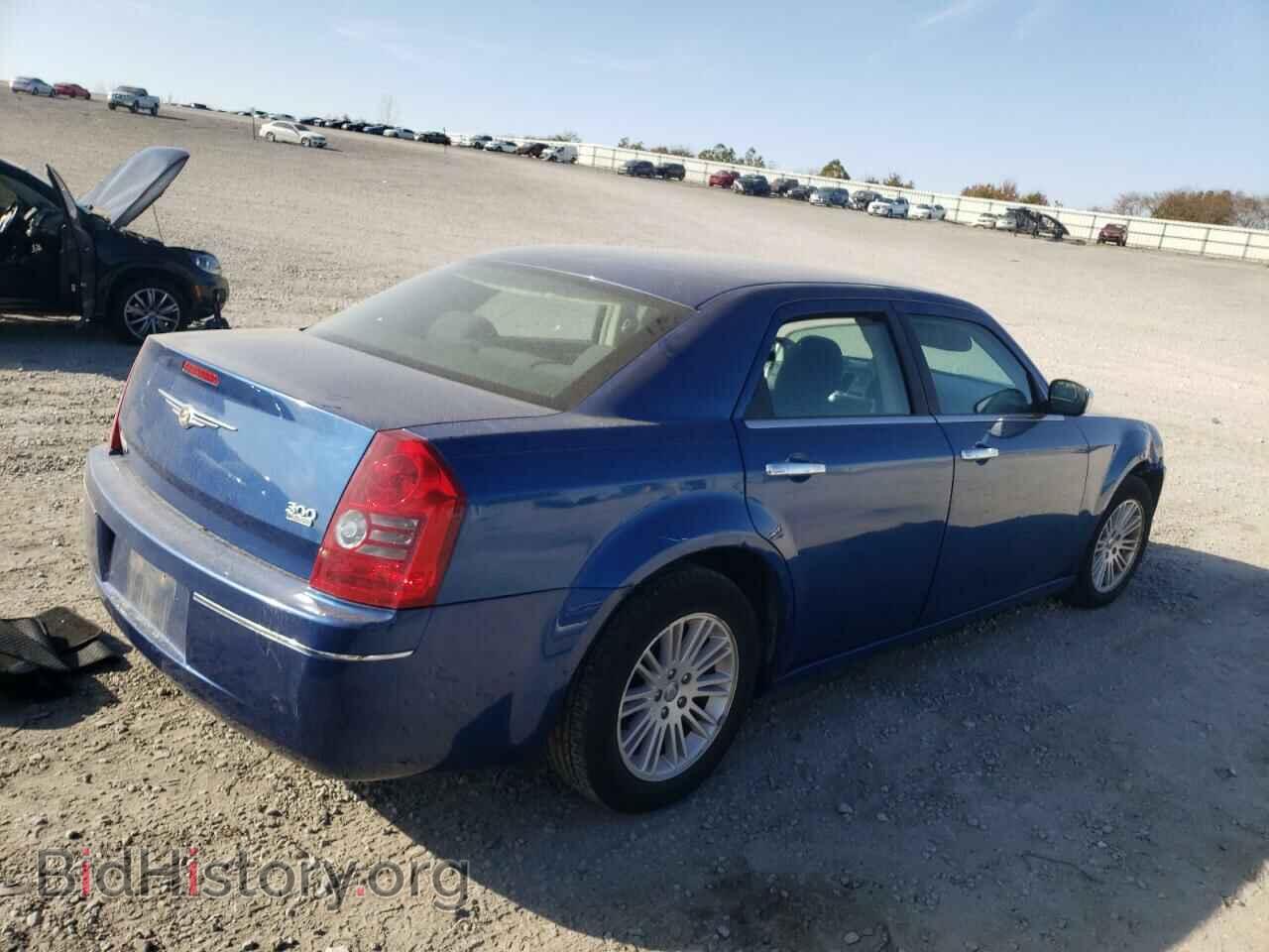2010 CHRYSLER 300 - VIN: 2C3CA4CD7AH104535 - Фото 4