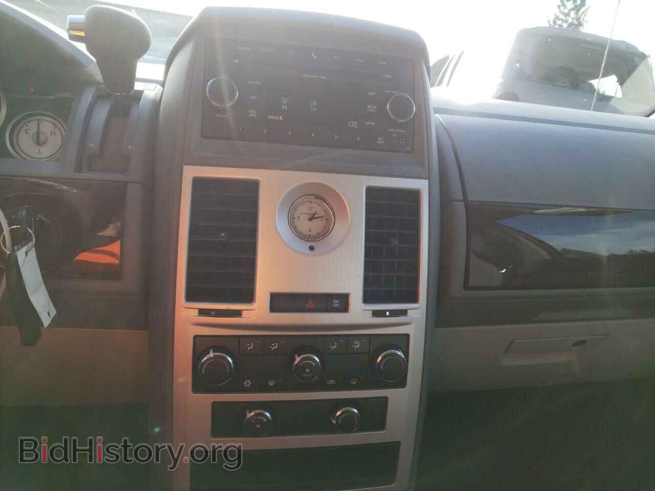 2010 CHRYSLER MINIVAN - VIN: 2A4RR2D13AR376334 - Фото 9