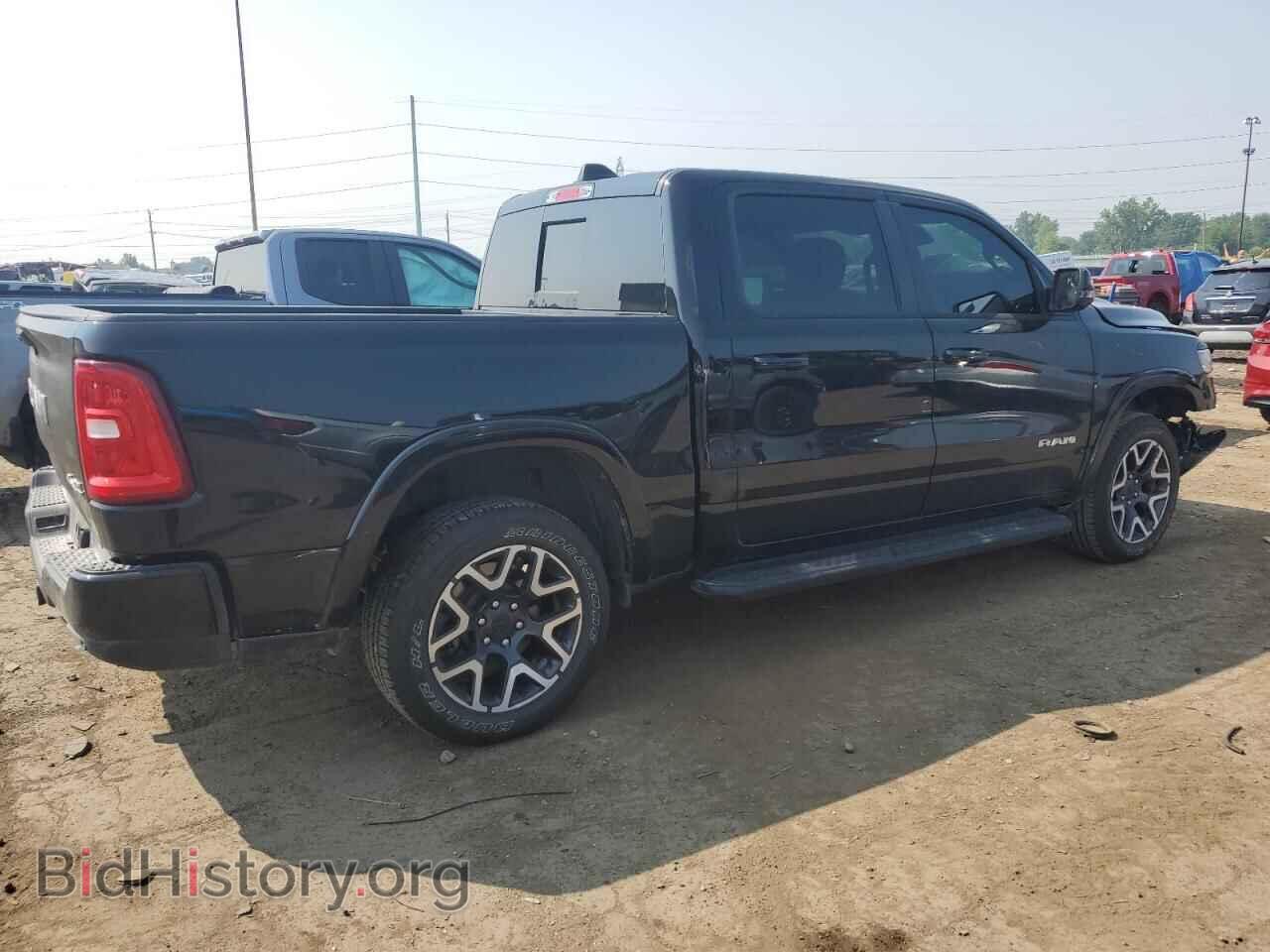 2025 RAM 1500 - VIN: 1C6SRFJP9SN512057 - Фото 3