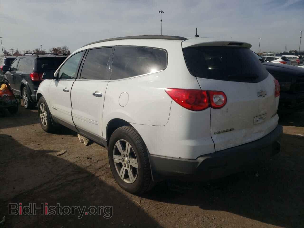 2009 CHEVROLET TRAVERSE - VIN: 1GNER23D79S122563 - Фото 3