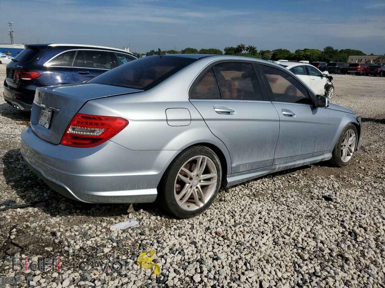 2013 MERCEDES-BENZ C-CLASS - VIN: WDDGF4HB1DR255869 - Фото 3