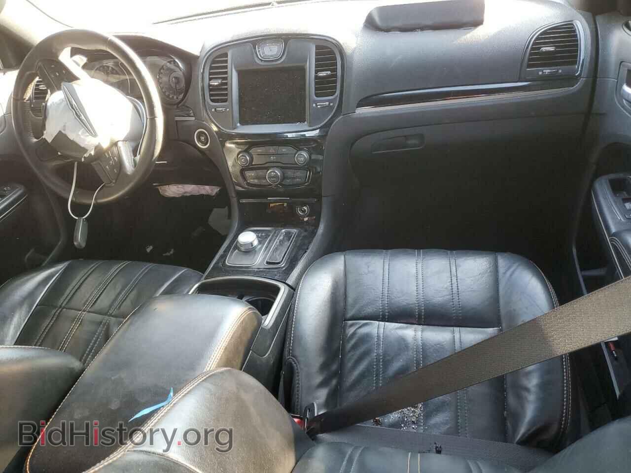 2016 CHRYSLER 300 - VIN: 2C3CCABT9GH273577 - Фото 9