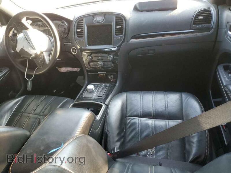 2016 Chrysler 300 (VIN 2C3CCABT9GH273577) — фото 9 из 10