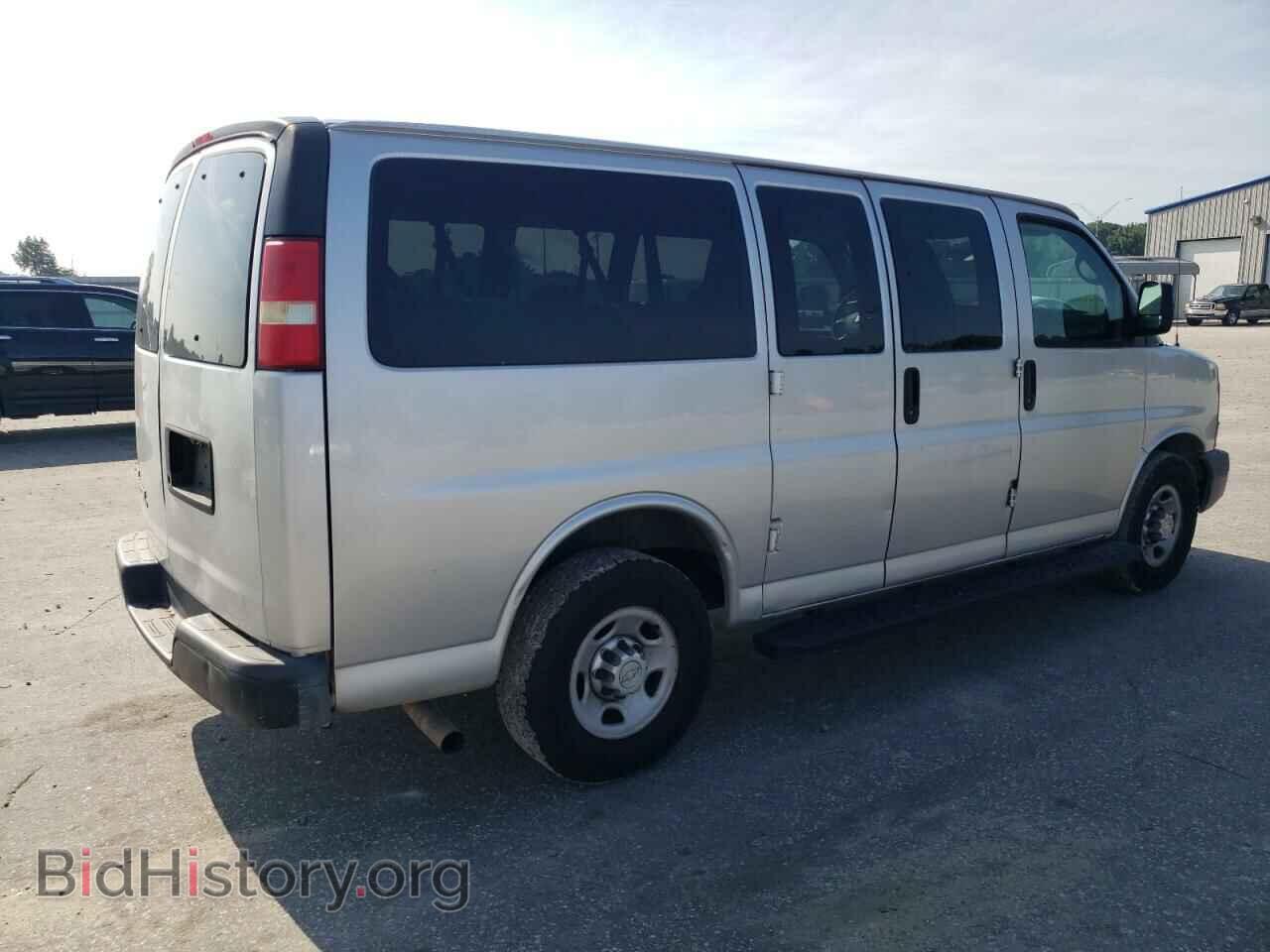 2011 CHEVROLET EXPRESS - VIN: 1GAWGPFA7B1156198 - Фото 3