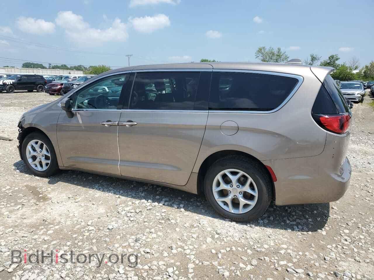 2017 CHRYSLER PACIFICA - VIN: 2C4RC1BG3HR823621 - Photo 2