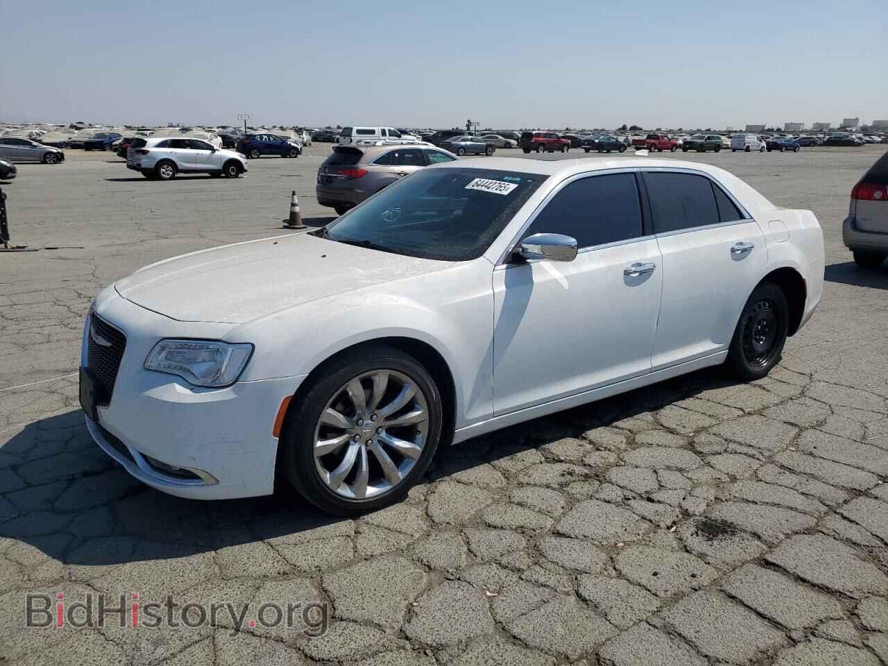 Фотография 2C3CCAEG6KH609595 - CHRYSLER 300 2019