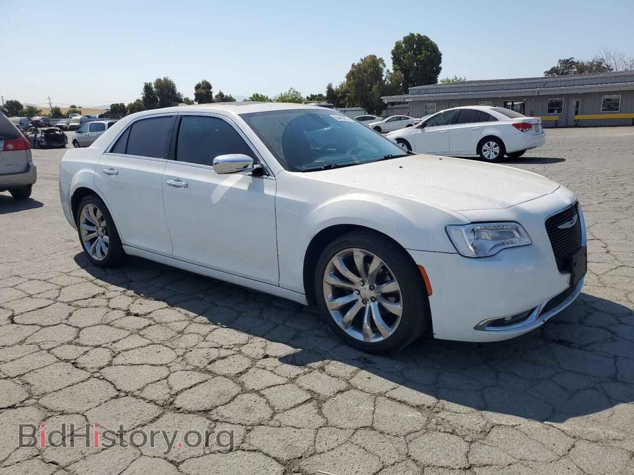 2019 CHRYSLER 300 - VIN: 2C3CCAEG6KH609595 - Фото 4