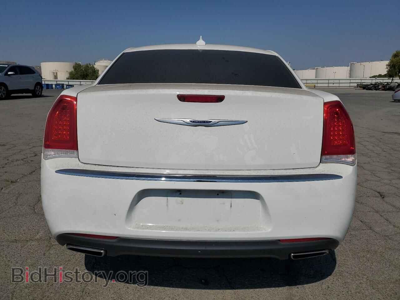2019 CHRYSLER 300 - VIN: 2C3CCAEG6KH609595 - Фото 6